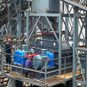 中型無篩底雙級破碎機發(fā)貨 發(fā)往云南