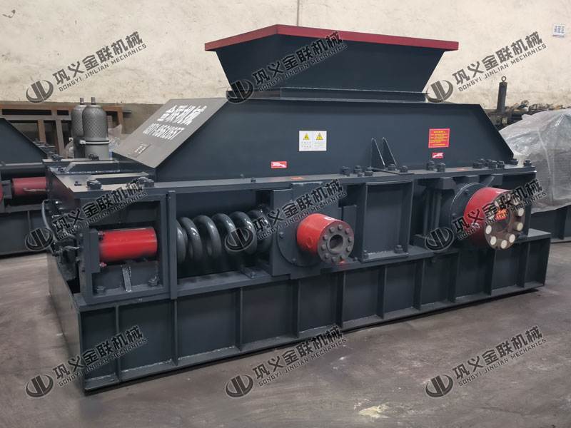 時(shí)產(chǎn)30噸對(duì)輥破碎機(jī)有哪些結(jié)構(gòu)，有哪些型號(hào)？