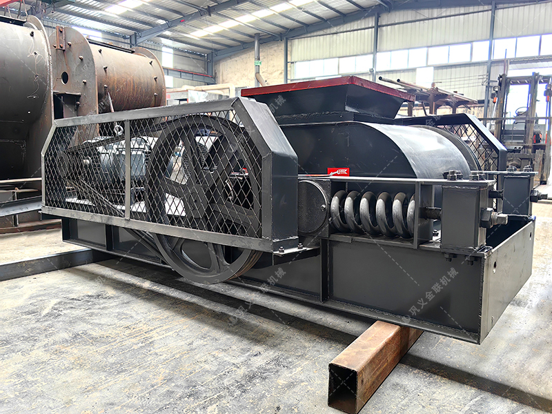 雙齒輥破碎機(jī)的電機(jī)如何保養(yǎng)？